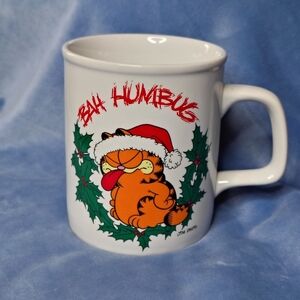 Vintage 1978 Enesco Garfield Bah Humbug Christmas 11oz White Ceramic Mug